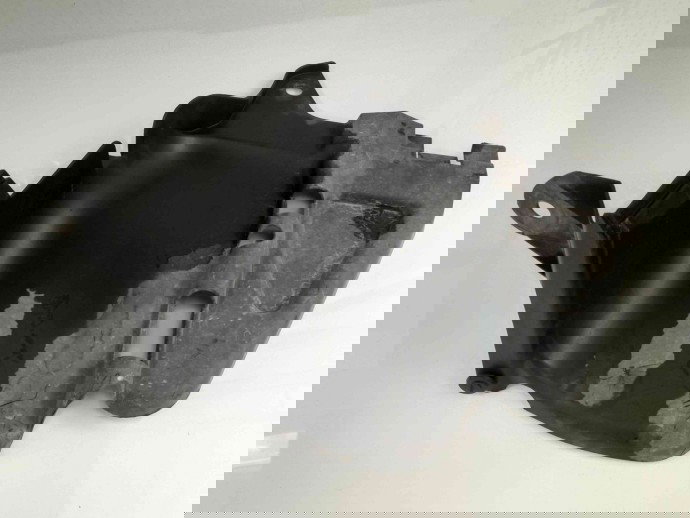 Carenaj roata dreapta fata 8200595798 Dacia Sandero [Fabr 2008-2012] 1.6 mpi