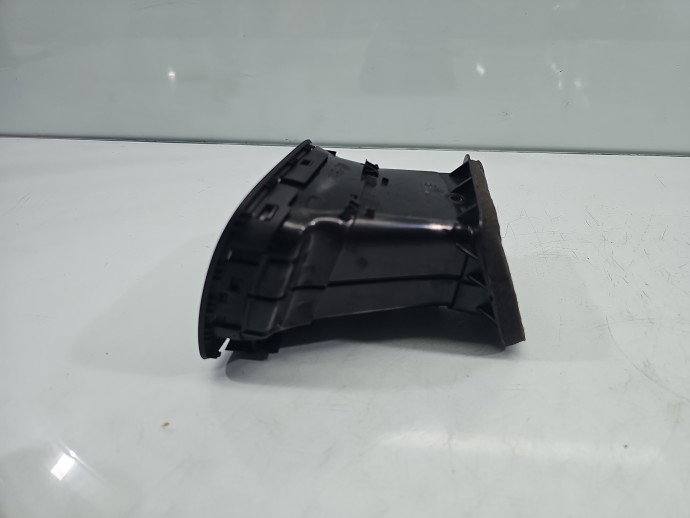 Grila aerisire stanga Volkswagen Golf 6 (5K1) [Fabr 2009-2013] 5K0819703K