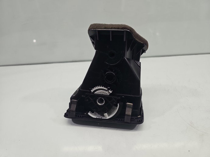 Grila aerisire stanga Volkswagen Golf 6 (5K1) [Fabr 2009-2013] 5K0819703K