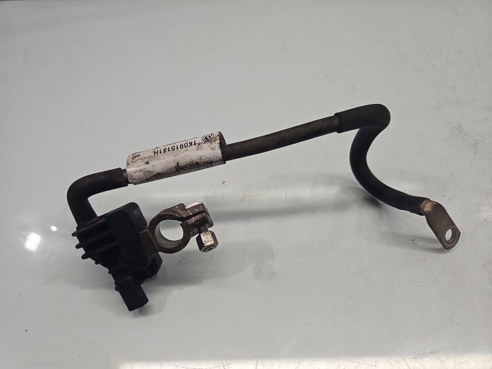 Borna baterie (-) Volkswagen Golf 6 (5K1) [Fabr 2009-2013] 1K0915181H