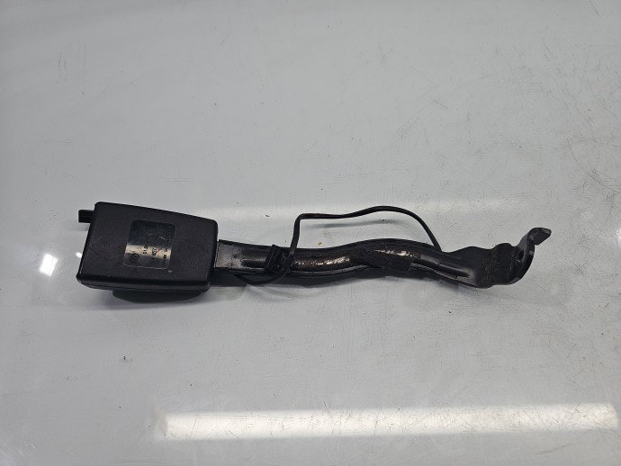 Capsa centura stanga fata Volkswagen Golf 6 (5K1) [Fabr 2009-2013] 1K4857755AB