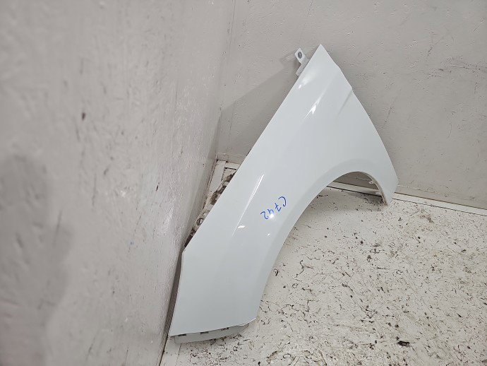 Aripa stanga fata Ford Focus 3 [Fabr 2010-2018] Hatchback Facelift Frozen White