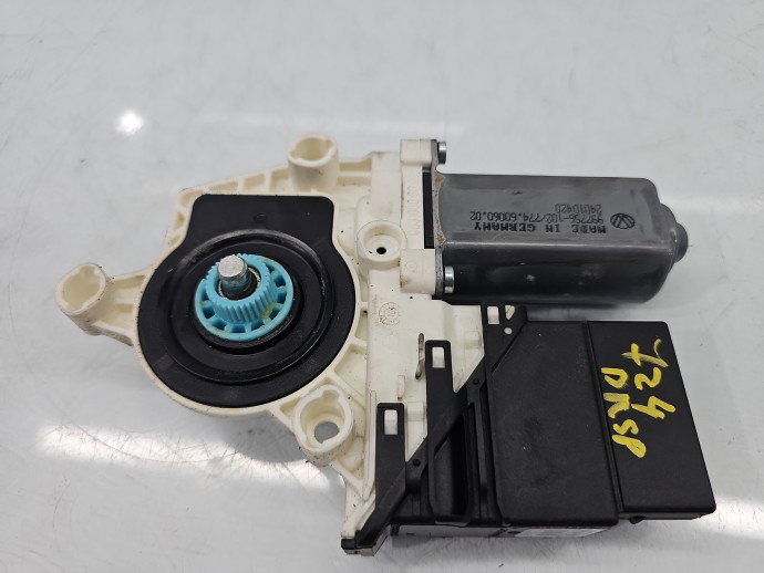 Motoras geam dreapta spate Volkswagen Golf 6 (5K1) [Fabr 2009-2013] Hatchback 5K0959704C
