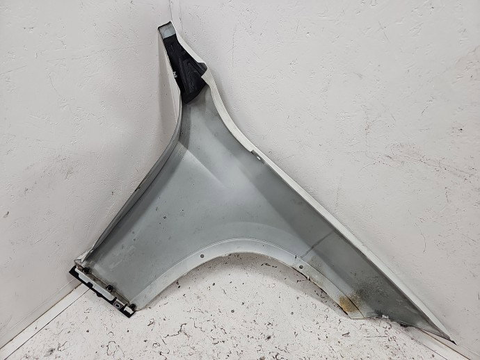 Aripa stanga fata Bmw X1 (E84) [Fabr 2009-2015] A96 MINERALWEISS MET