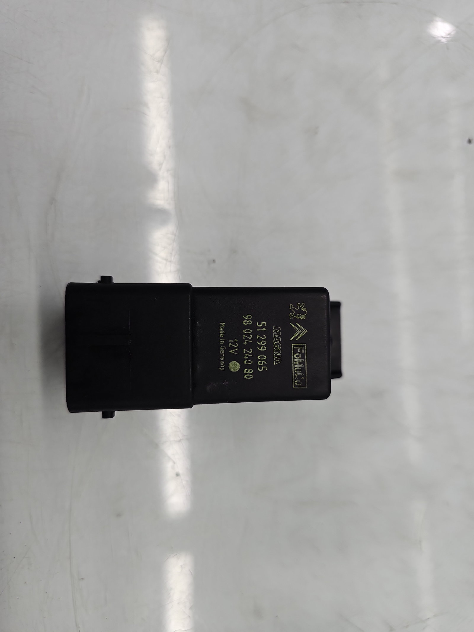 Releu PEUGEOT 3008 [Fabr 2009-2016] 9802424080