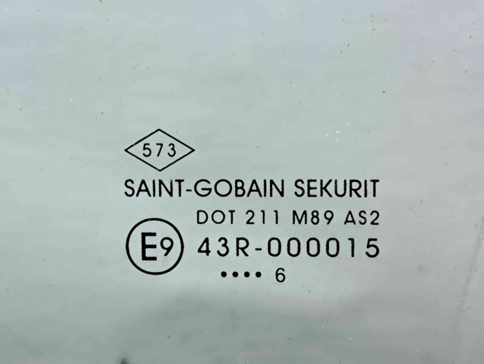 Geam usa stanga fata Dacia Sandero 2 Stepway [Fabr 2012-prezent] OEM