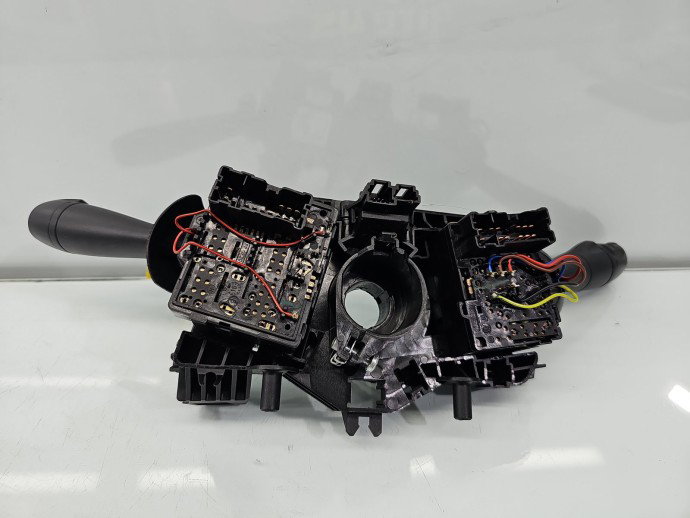 Ansamblu manete Dacia Sandero 2 [Fabr 2012-2020] 681726046R
