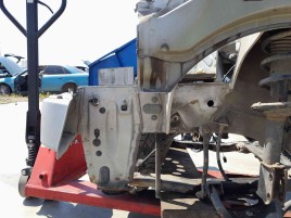 Cap lonjeron stanga OEM Dacia Sandero [Fabr 2008-2012] 1.6 mpi 