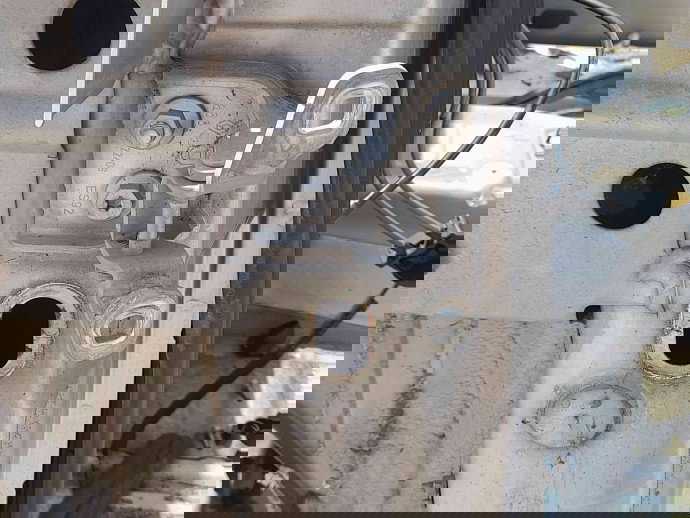 Balama stanga fata OEM Dacia Sandero [Fabr 2008-2012] 1.6 mpi 