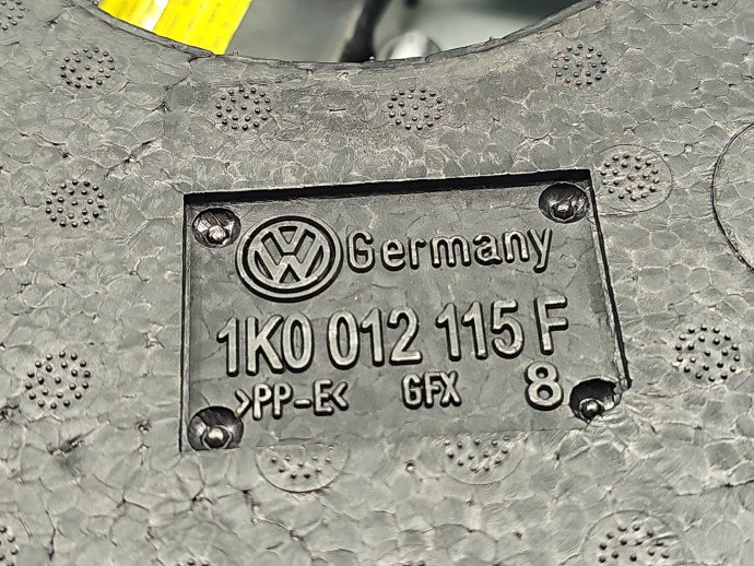 Set cric si cheie Volkswagen Golf 6 (5K1) [Fabr 2009-2013] 1K0012115F
