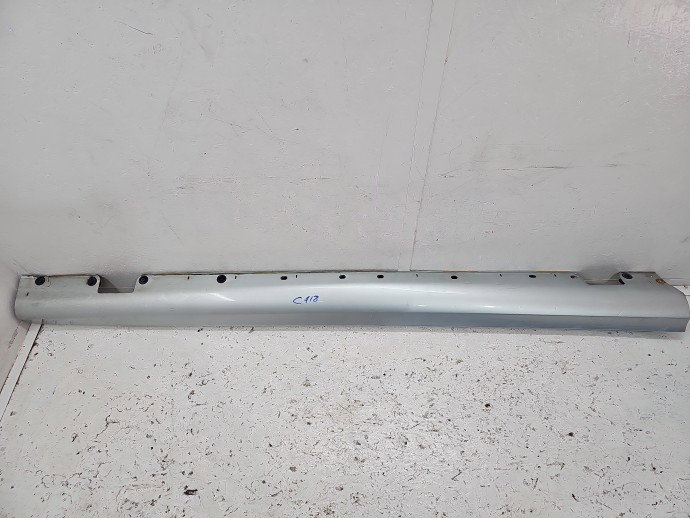 Prag lateral dreapta Mercedes Clasa E (W211) [Fabr 2002-2009] Break AMG 775 Argintiu Iridium