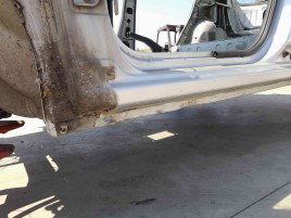 Prag lateral stanga OEM Dacia Sandero [Fabr 2008-2012] 1.6 mpi 