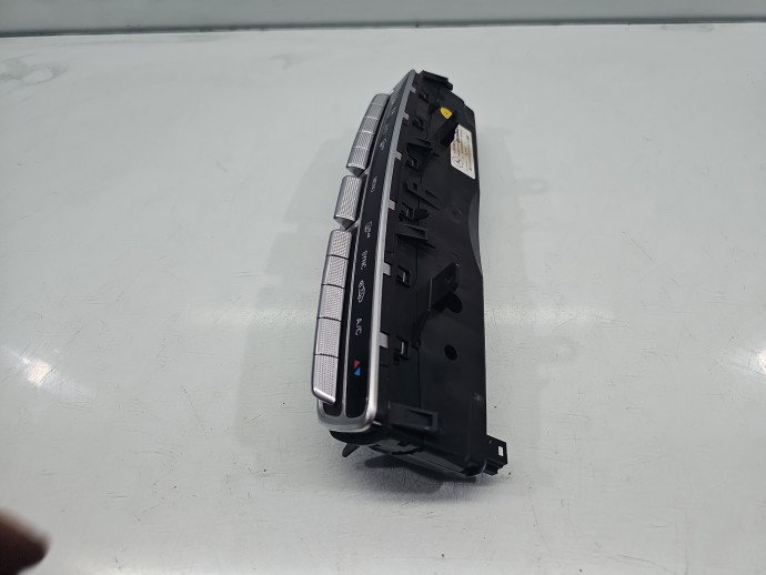 Panou comanda clima Mercedes Clasa C (W205) [Fabr 2014-prezent] A2059054706
