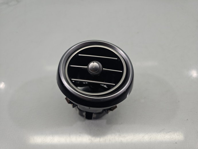 Grila aerisire centrala Mercedes Clasa C (W205) [Fabr 2014-prezent] A2058304604