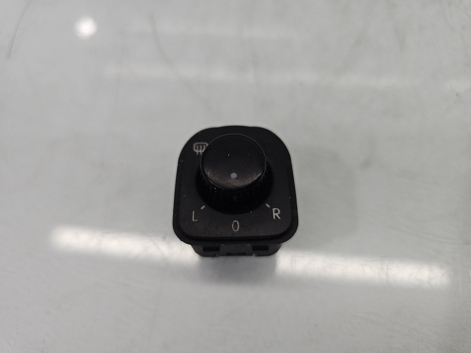 Buton reglaj oglinzi Volkswagen Golf 6 (5K1) [Fabr 2009-2013] 1K0959565L