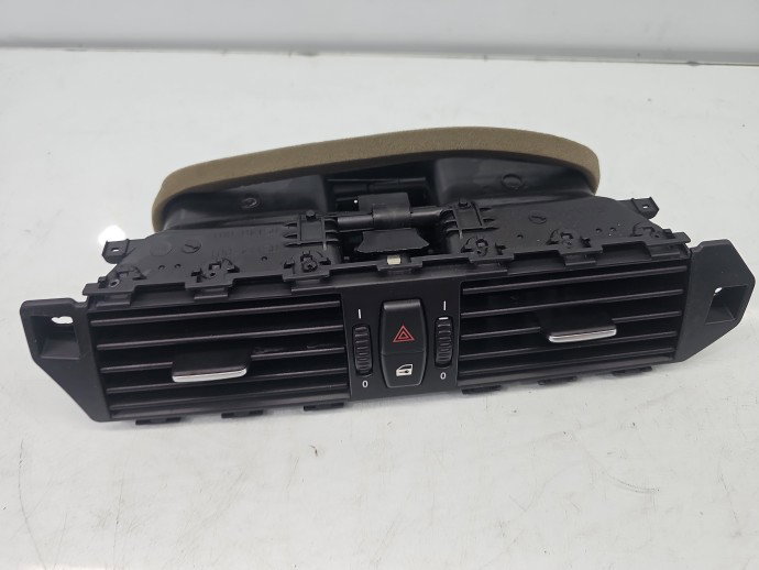 Grila aerisire centrala Bmw 5 (E60) [Fabr 2004-2010] 6910734