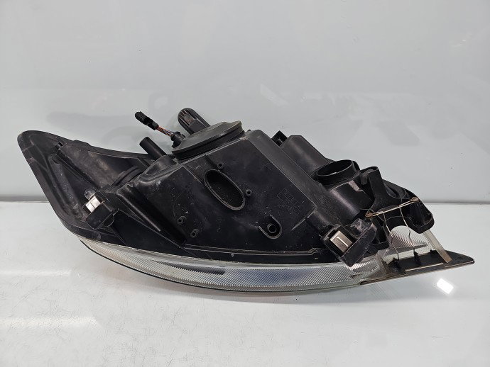 Far stanga Ford Kuga I [Fabr 2008-2012] SUV 8V41-13W030-BF