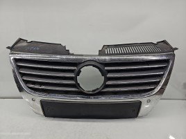 Grila bara fata Volkswagen Passat B6 (3C2) [Fabr 2005-2010] Break  3C0853651F