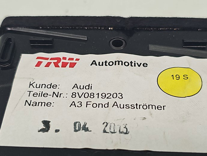 Grila aerisire spate AUDI A3 (8VA) [Fabr 2012-2020] 8V0819203