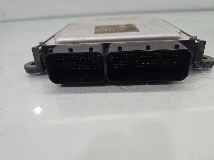Calculator motor ECU Mercedes Clasa C (W205) [Fabr 2014-prezent] A6519005203 2.2 CDI 651921 125KW / 170CP
