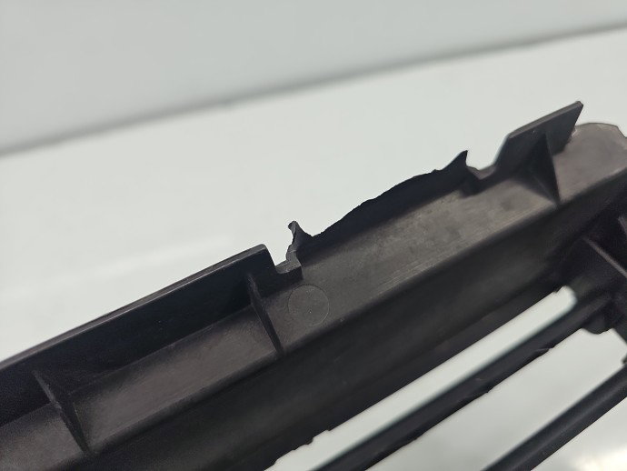 Deflector aer cu clapete Dacia Duster 2 [Fabr 2017-2023] 214F63070R
