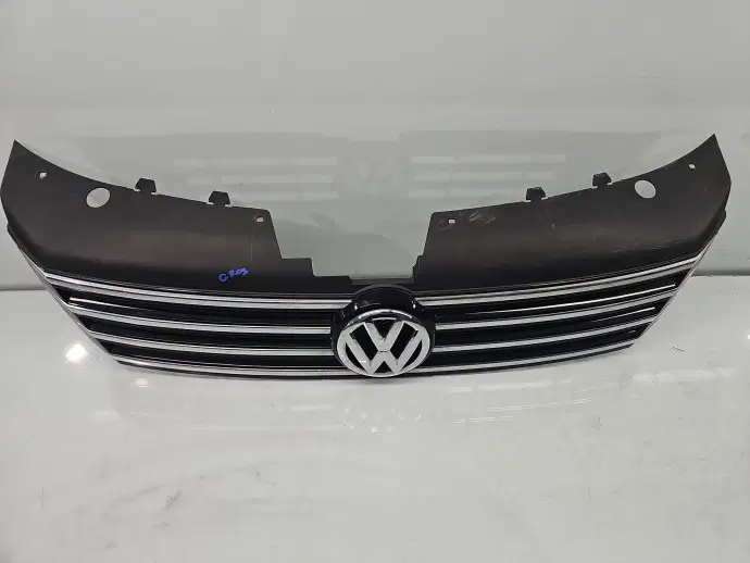Grila bara fata Volkswagen Passat B7 (362) [Fabr 2010-2014] Sedan Facelift 3AA853653