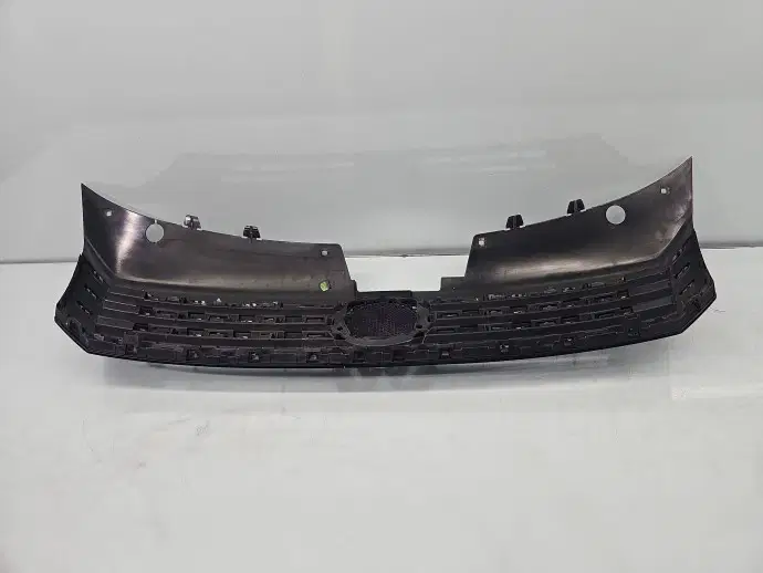 Grila bara fata Volkswagen Passat B7 (362) [Fabr 2010-2014] Sedan Facelift 3AA853653