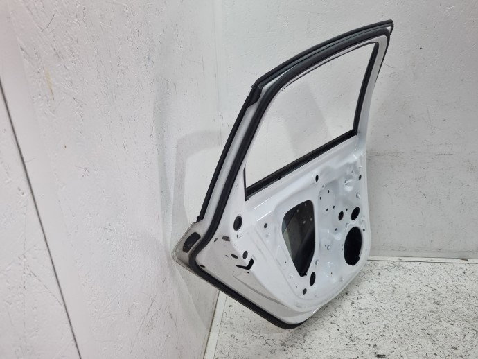 Usa stanga spate AUDI A4 (8W2, B9) [Fabr 2015-2023] Sedan S-line, Quattro LY9C