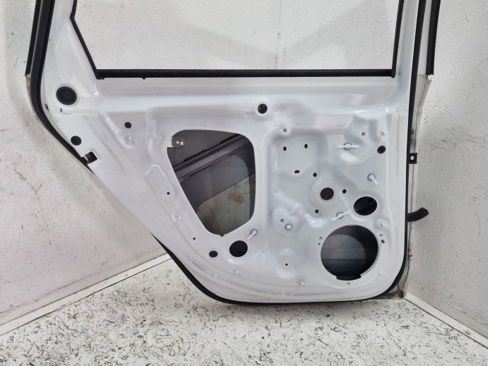 Usa stanga spate AUDI A4 (8W2, B9) [Fabr 2015-2023] Sedan S-line, Quattro LY9C