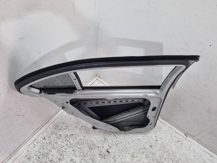 Usa stanga spate Mercedes Clasa C (W204) [Fabr 2007-2014] Sedan AMG 775 Argintiu Iridium