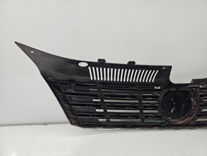 Grila bara fata Volkswagen Passat CC (358) [Fabr 2012-2016] Sedan Facelift 3C8853653A
