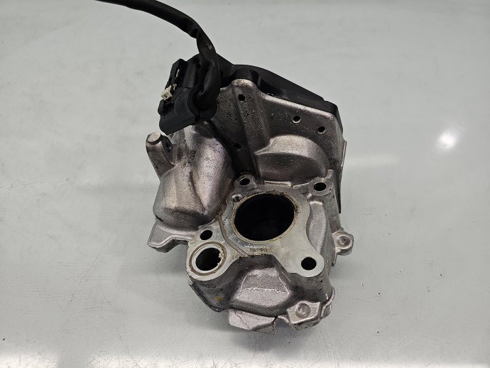 Supapa EGR Mercedes Clasa C (W204) [Fabr 2007-2014] A6511400360 2.2 CDI 651911 125KW / 170CP