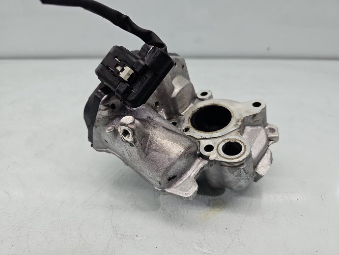 Supapa EGR Mercedes Clasa C (W204) [Fabr 2007-2014] A6511400360 2.2 CDI 651911 125KW / 170CP