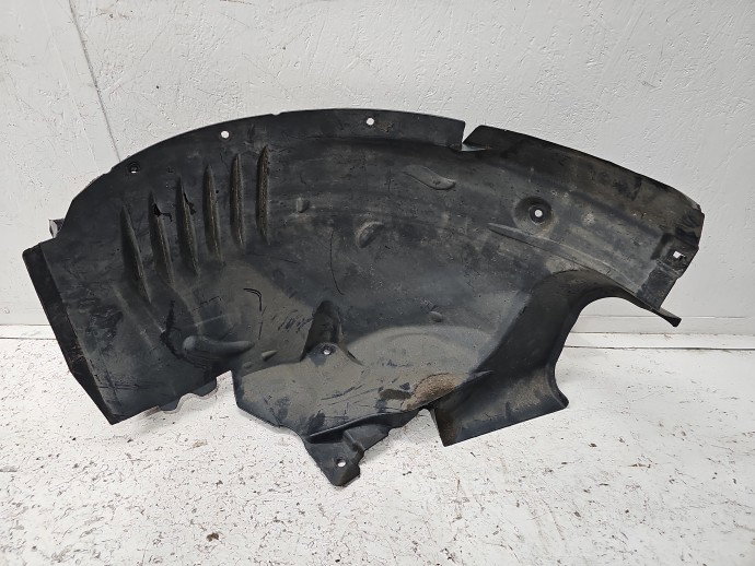 Carenaj roata stanga fata Mercedes Clasa C (W204) [Fabr 2007-2014] Sedan AMG A2046981330