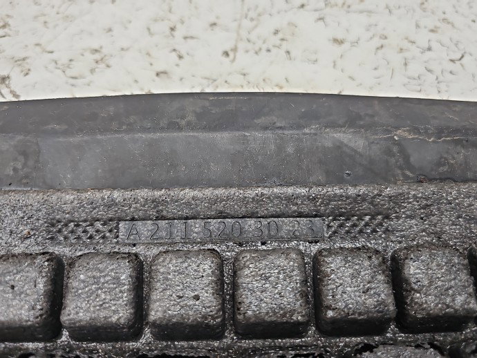 Scut sub bara Mercedes Clasa E (W211) [Fabr 2002-2009] Break AMG A2115203023