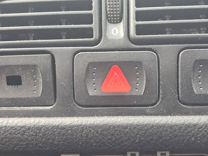 Buton avarii Volkswagen Golf 4 (1J1) [Fabr 1997-2004] OEM
