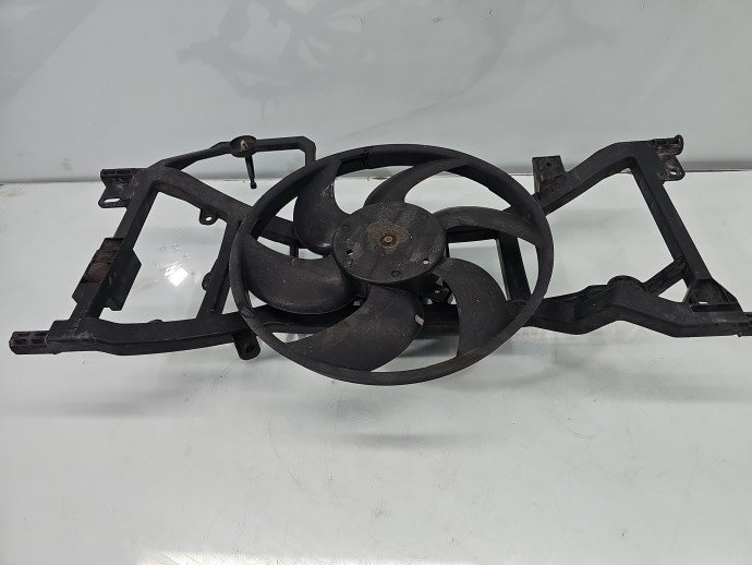Electroventilator Dacia Sandero 2 [Fabr 2012-prezent] 214810048R 0.9 Benz H4B408 66KW / 90CP