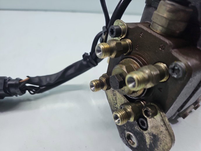 Pompa inalta presiune Volkswagen Golf 4 (1J1) [Fabr 1997-2004] 038130107B 1.9 TDI AQM 50KW / 68CP