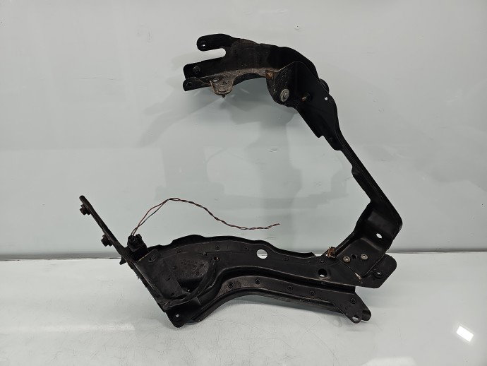 Suport far stanga Mercedes Clasa E (W211) [Fabr 2002-2009] Break AMG A1298172820