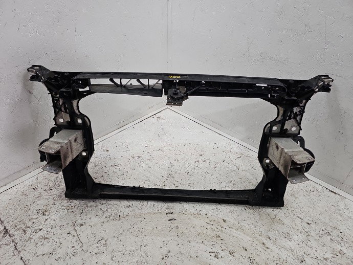 Trager AUDI A4 (8W2, B9) [Fabr 2015-2023] Sedan S-line, Quattro 8V0807133