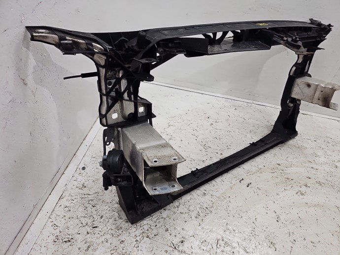 Trager AUDI A4 (8W2, B9) [Fabr 2015-2023] Sedan S-line, Quattro 8V0807133