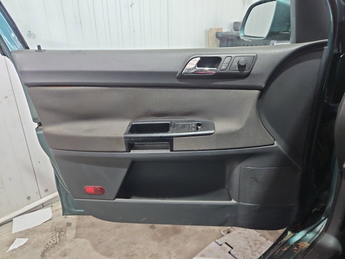 Macara electrica geam stanga fata Volkswagen Polo (9N) [Fabr 2001-2008] OEM