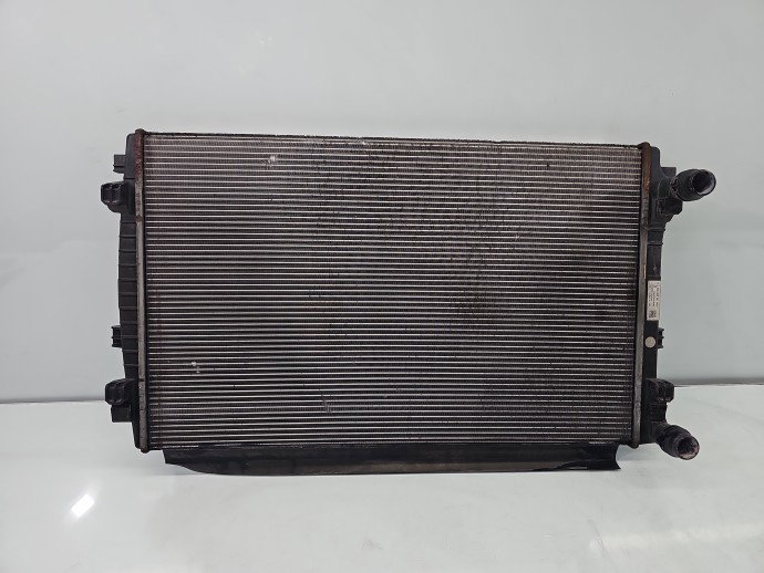 Radiator apa AUDI A3 (8VA) [Fabr 2012-2020] 5Q0121251EM 2.0 TDI CRBC 110KW / 150CP