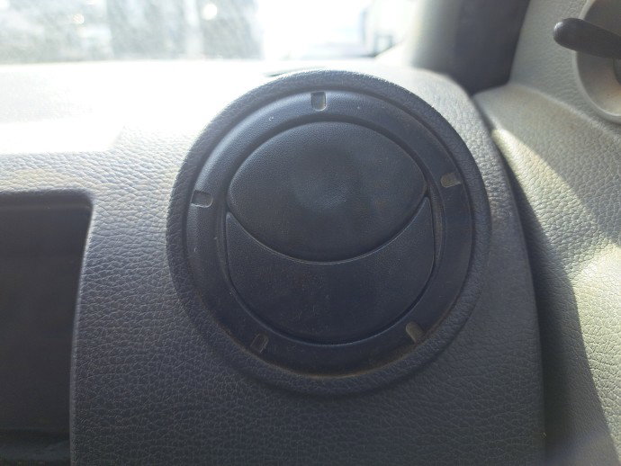 Grila aerisire dreapta Dacia Logan (LS) [Fabr 2004-2012] OEM