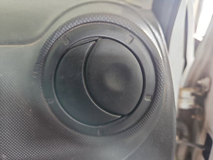 Grila aerisire dreapta Dacia Logan MCV (KS) [Fabr 2007-2012] OEM