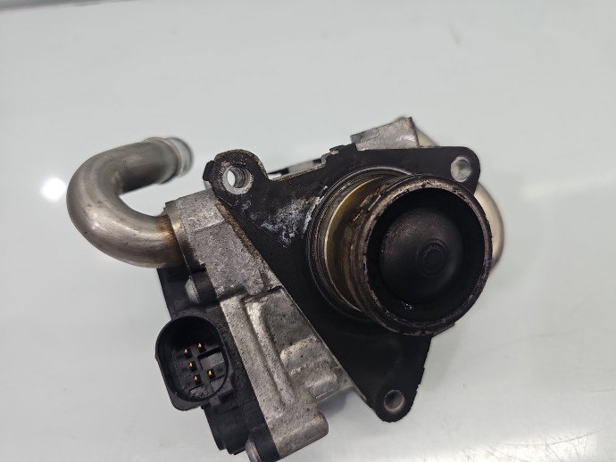 Supapa EGR Volkswagen Passat CC (358) [Fabr 2012-2016] 04L131501R 2.0 TDI CUVC 110KW / 150CP