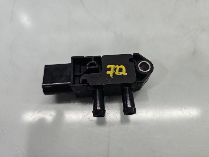 Senzor presiune Volkswagen Passat B8 (3G2) [Fabr 2015-prezent] 03L906051B