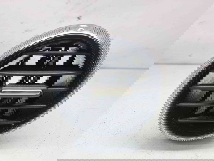  Grila aerisire stanga Audi A3 Sportback (8PA) [Fabr 2004-2013] 8P0820901