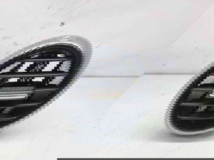  Grila aerisire stanga Audi A3 Sportback (8PA) [Fabr 2004-2013] 8P0820901