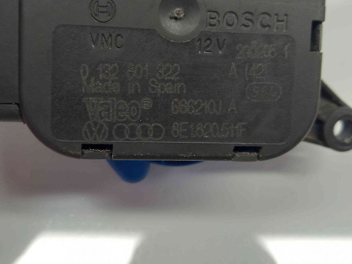 Motoras clapeta aeroterma bord 8E1820511F Audi A4 (8EC, B7) [Fabr 2004-2008] 